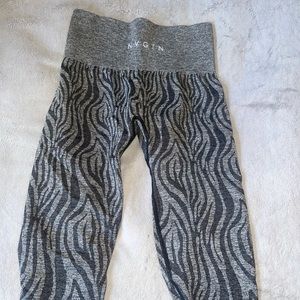 NVGTN black and grey Zebra leggings size small